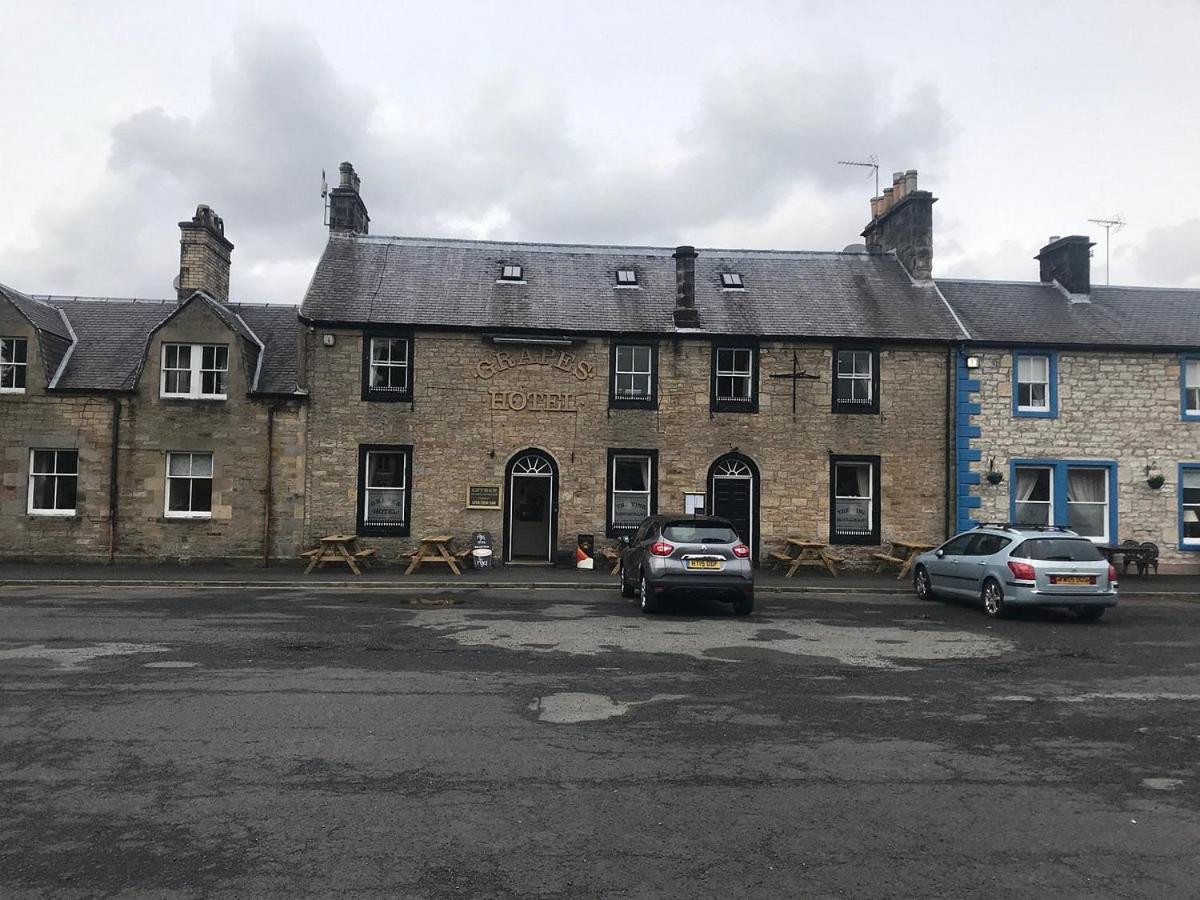 The Grapes Hotel Newcastleton Esterno foto